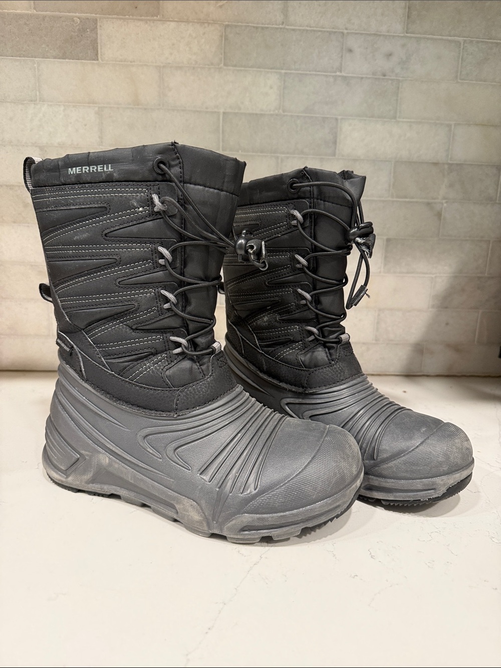 Merrell Kid’s Snow Quest Lite 3.0 Insulated Winter Boots Unisex Size 4M